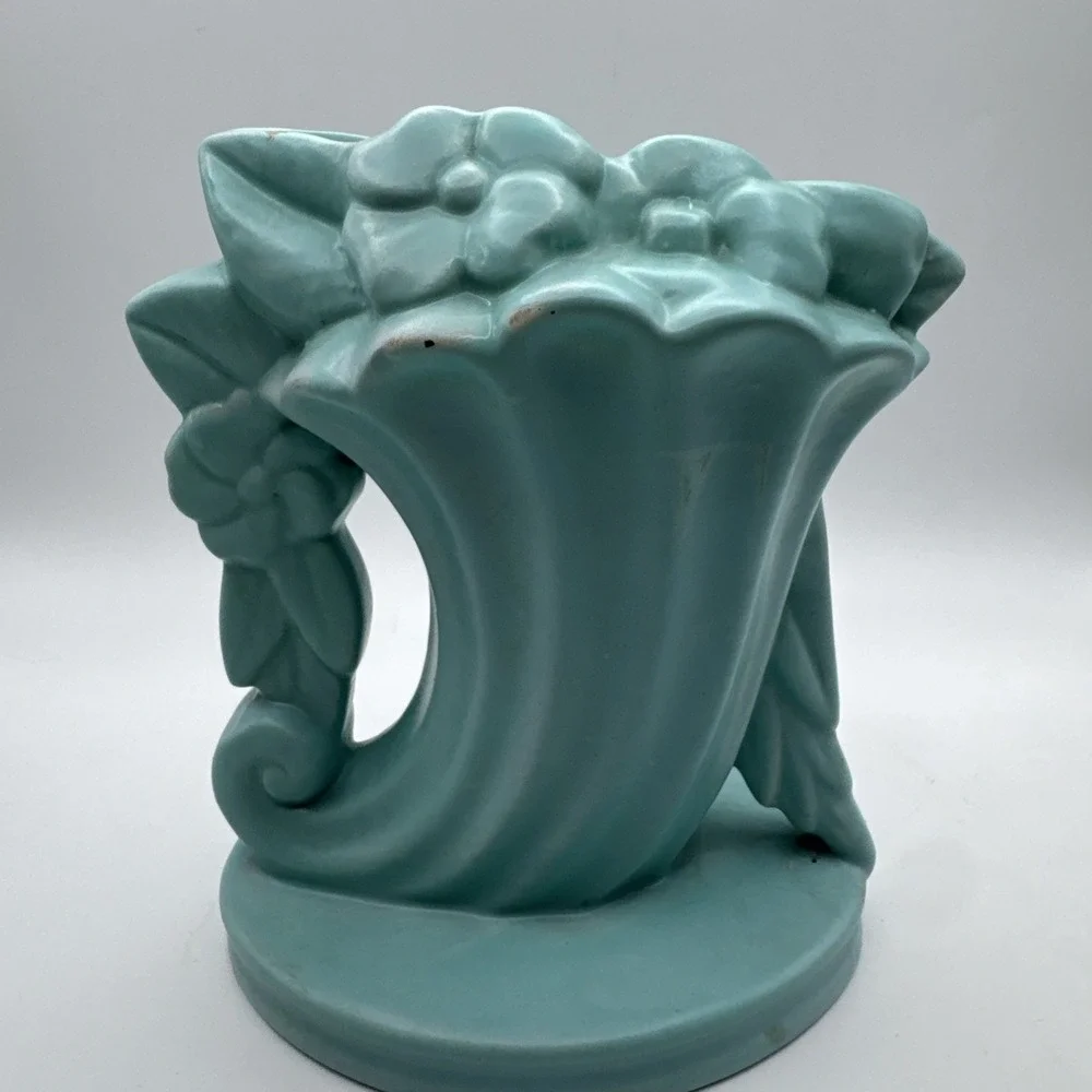 Vtg Haeger Vase Turquoise Aqua Art‎ Pottery Matte Pansy Flower Cornucopia READ